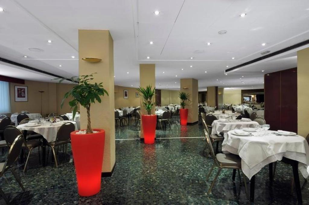 Hotel Comtes D Urgell Andorra la Vella Buitenkant foto